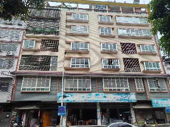 柳州市三江县古宜镇悦江路21号第一、二层。转让公告