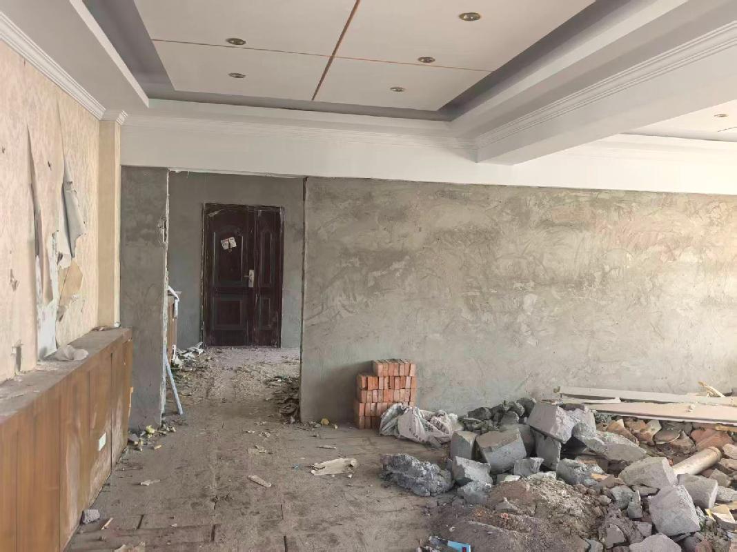 锡林浩特市楚办德吉社区广润小区庆丰农机公司综合楼西段01032房屋招租（年租金底价24905元，租期3年）（内蒙古威信保安押运服务有限责任公司）(国资监测编号GR2026NM1002366)