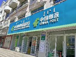 鄂伦春自治旗大杨树镇甘奎路社区农场局物资处家属楼103、104门市整体出租（租金底价181000.00元/年，租期三年）(国资监测编号GR2026NM1002569)