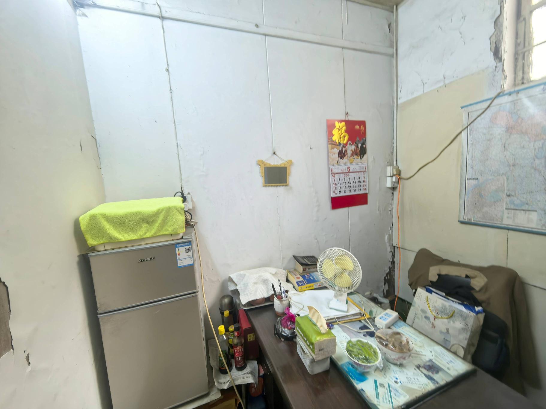 清潭新村37幢-4商铺招租公告
