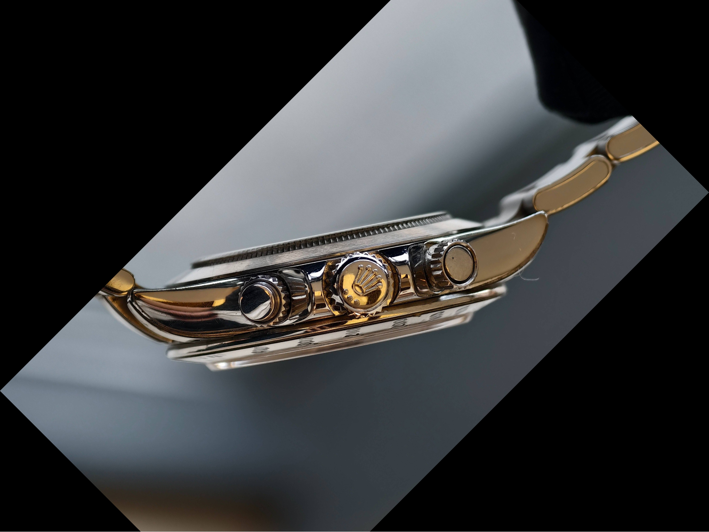 劳力士/Rolex 宇宙计型迪通拿 m116520-0015 自动机械机芯 磨砂扣 全套附件齐全原始品相 904L不锈钢 40贴膜使用 乱码 空白卡 蓝光转让公告