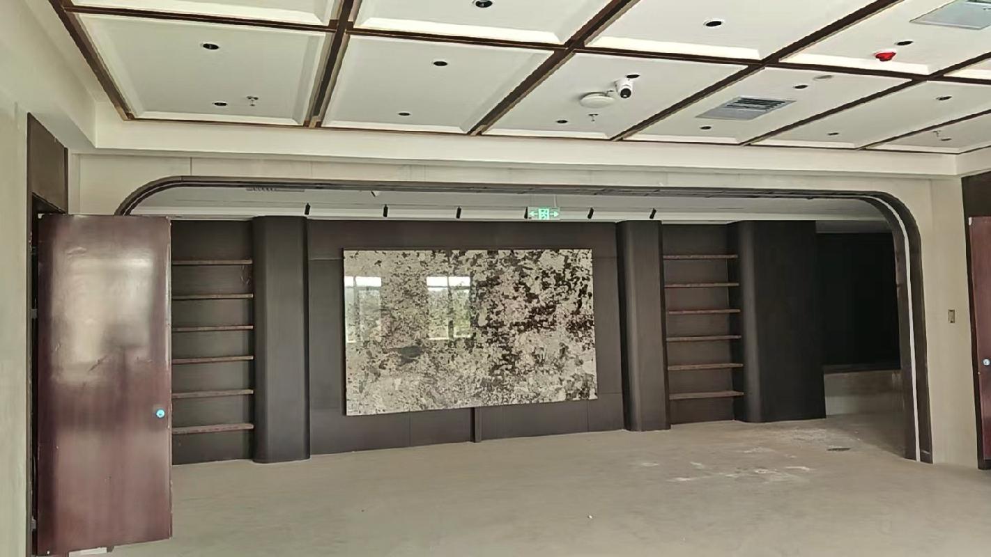 赤峰市克什克腾旗鸿德红色教育暨综合实训基地餐厅房屋及配套设施设备整体招租（年租金底价307800.00元，租期3年）(国资监测编号GR2026NM1002465)