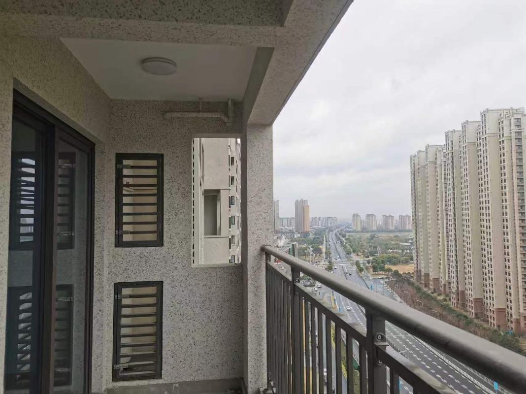 张家港市金港街道璟悦商业广场一套商铺、璟悦澜庭一套住宅公开转让