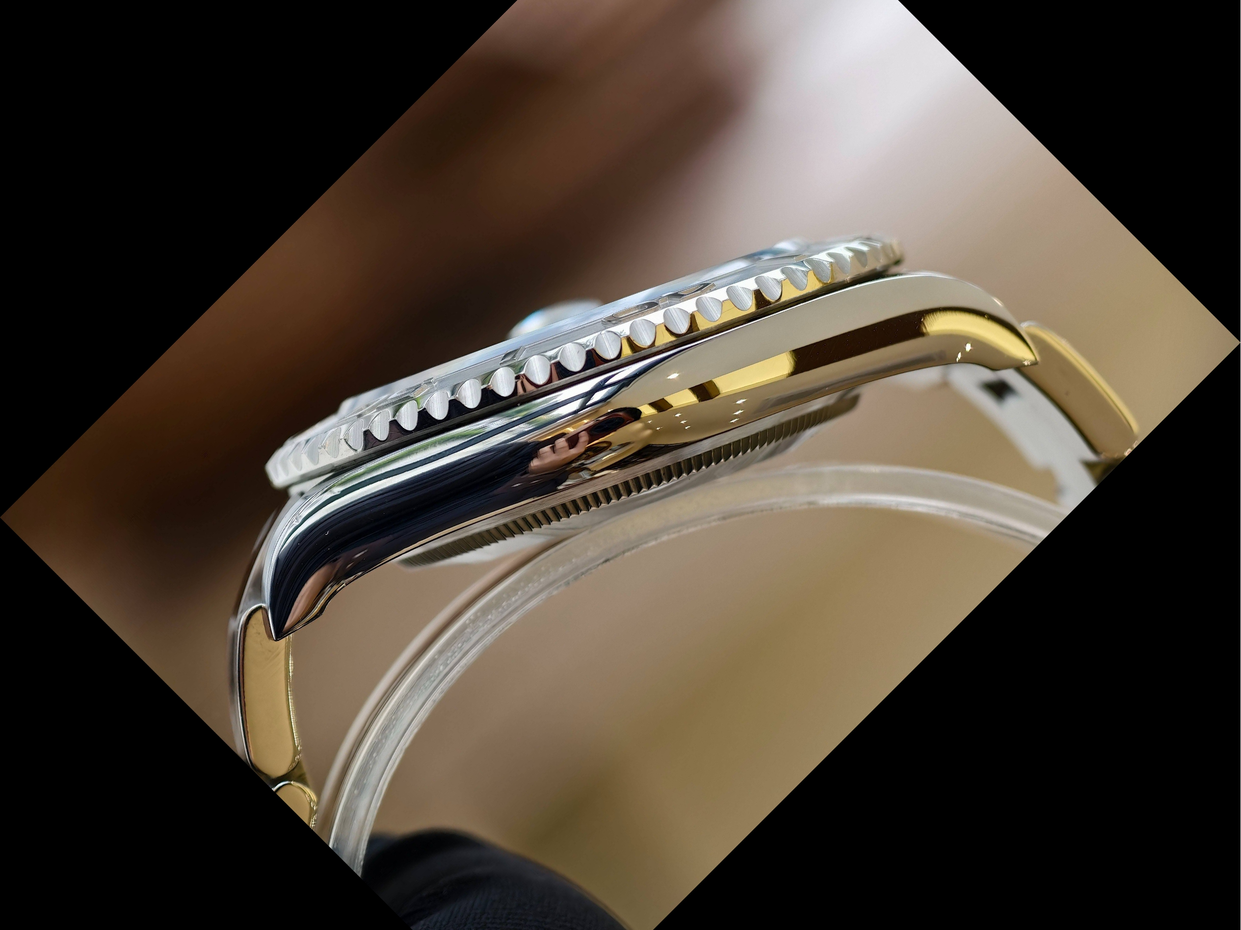 劳力士/Rolex 游艇名仕型 m126622-0002 自动上链 铂金钢（蚝式钢与铂金的组合） 40毫米 2024年全套全长 蓝游艇转让公告