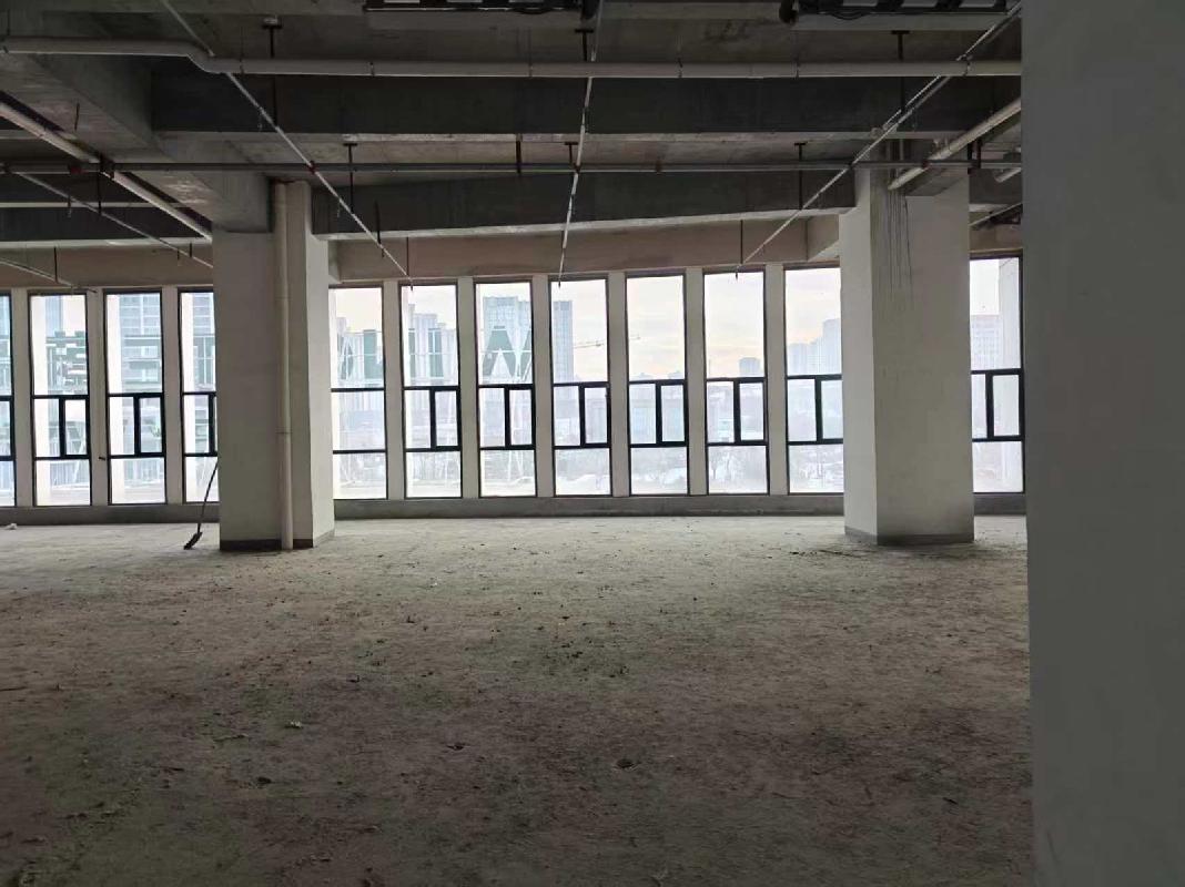 新疆维泰置业有限公司转让位于乌鲁木齐市经济技术开发区（头屯河区）锦绣三街475号永利大厦1栋3层305、306、307号办公房产(国资监测编号GR2026XJ1001005)