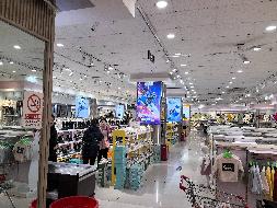 内蒙古自治区赤峰市红山区西屯办事处新华商城商厅负1-5层转让项目询价