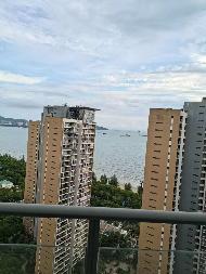 三亚市天涯区三亚湾路蓝色海岸A栋一单元808房（含配套及非配套使用家具家电）、C栋二单元3302房（含配套家具家电）分别再次转让