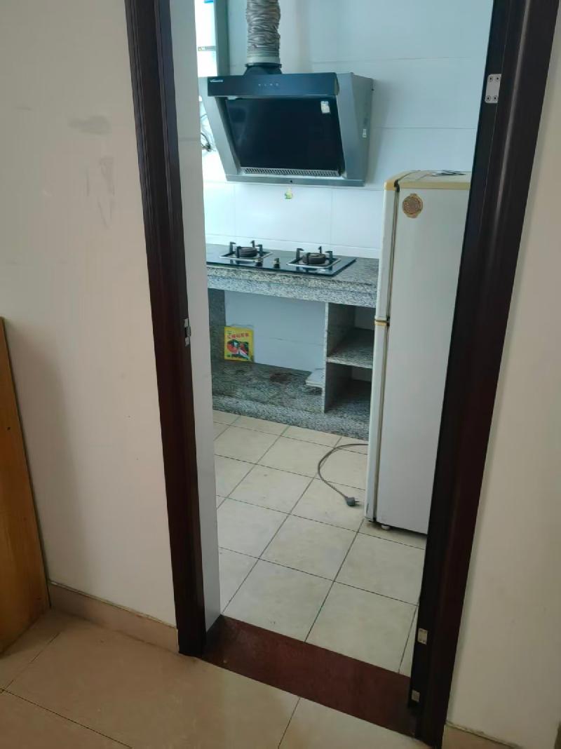 标的1：深圳市罗湖区友谊路22号芙蓉楼1503室(国资监测编号GR2026HN1001276)