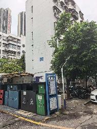 深圳市罗湖区宝安路松园南九巷外运公司住宅楼40套房产分为4个标的转让