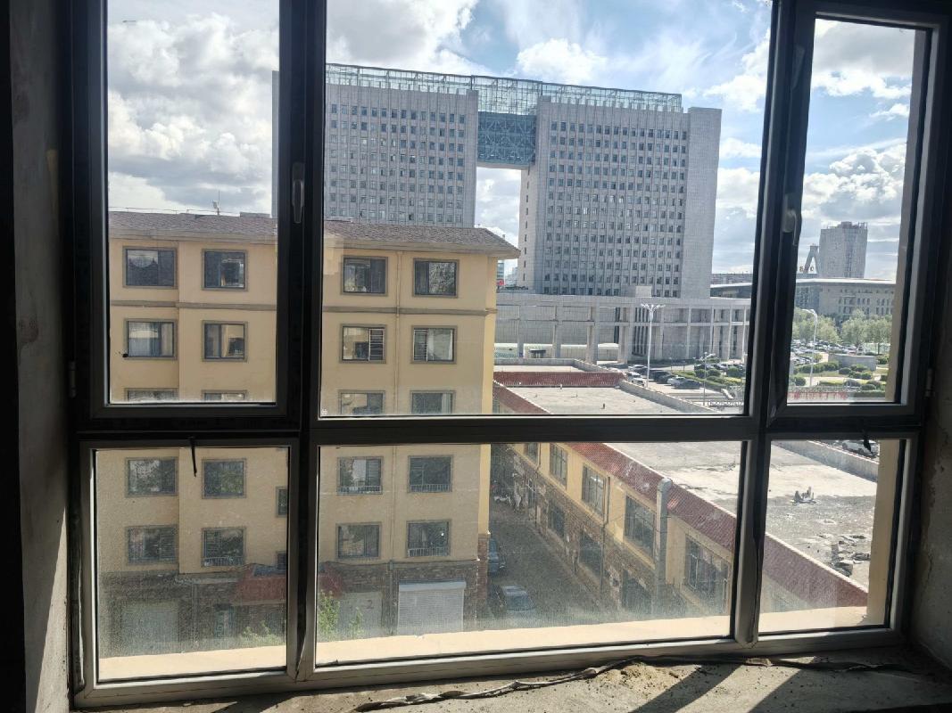 内蒙古自治区通辽市霍林郭勒市公园南街2号水木康桥住宅小区C1栋1单元602号房屋整体转让(国资监测编号GR2026NM1002481)