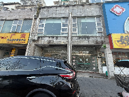 黄山市屯溪区机场大道1号6幢1、6幢2及7-1商业用房出租公告（三次挂牌）(国资监测编号GR2026AH2001395)