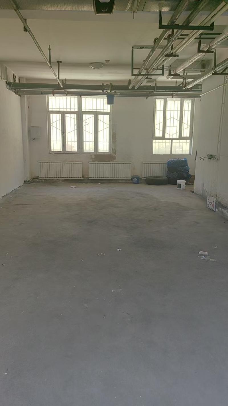 新疆中新铁路建设有限公司转让乌苏市南苑办事处塔里木河西路路园小区20幢1-04号车库(国资监测编号GR2026XJ1001075)