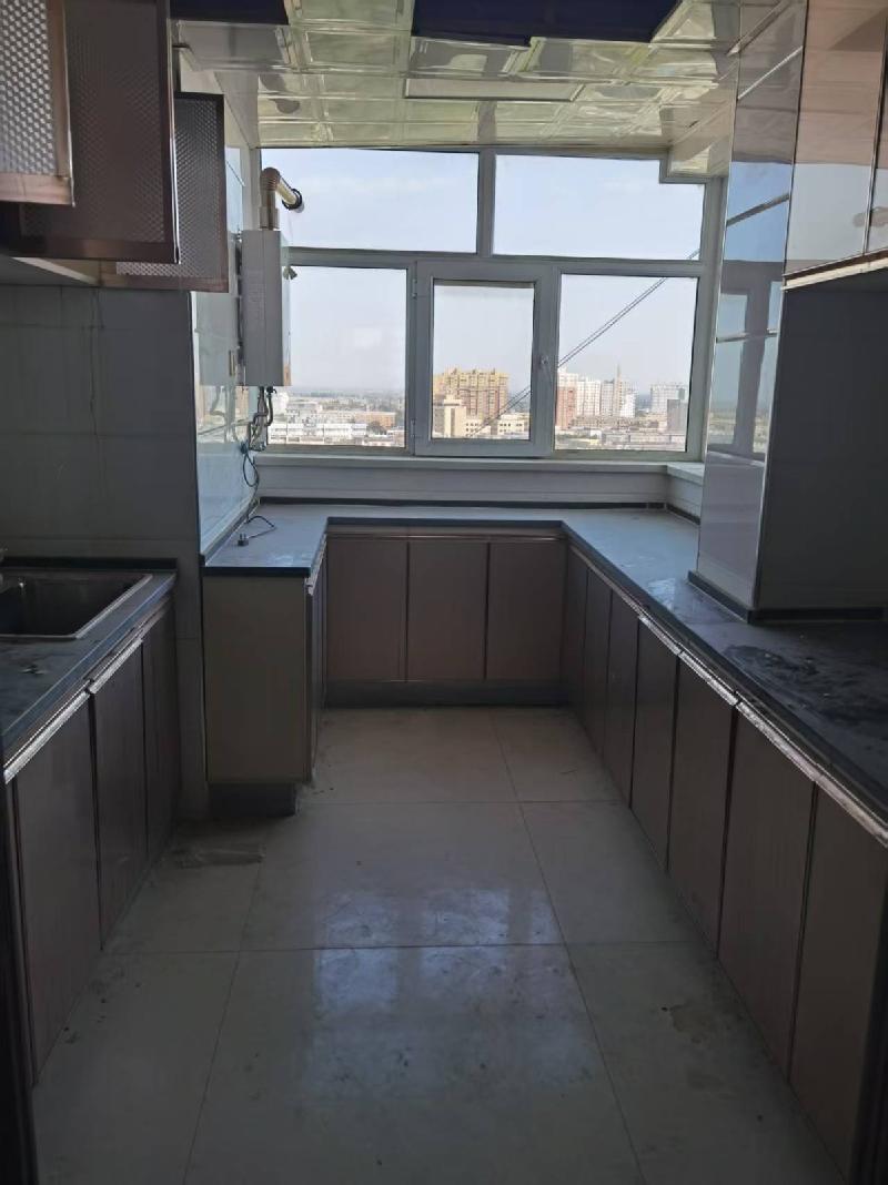 新疆中新铁路建设有限公司转让乌苏市南苑办事处塔里木河西路路园小区20幢1-1101室房产