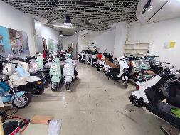 奎屯锦安资产运营管理有限公司位于乌鲁木齐路28幢19号103.37㎡（租期1年）