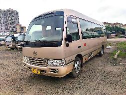 琼A31503柯斯达牌、琼A52510桂林牌等10辆大型普通客车分别转让