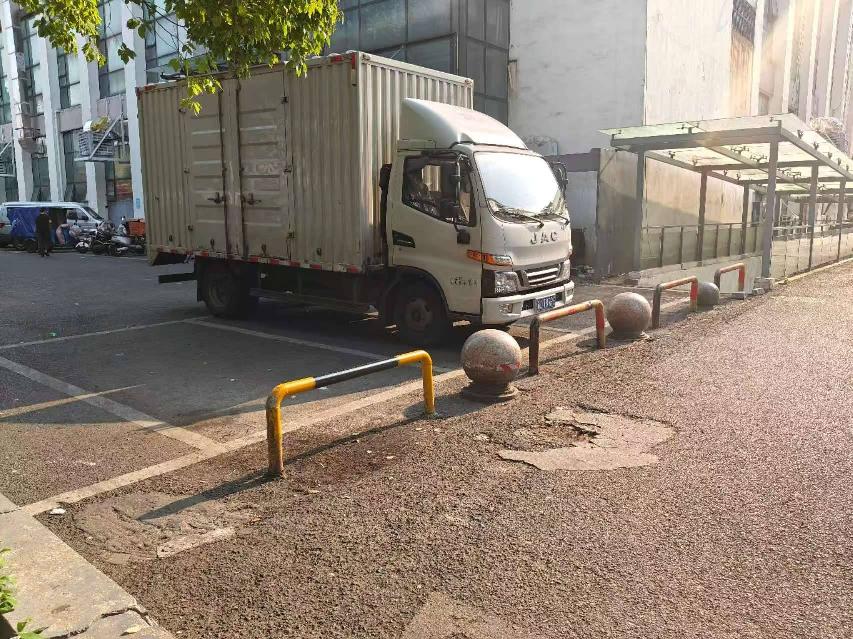 常州市钟楼区飞龙路15号飞龙菜市场东门地面机动车停车位1-4号招租公告