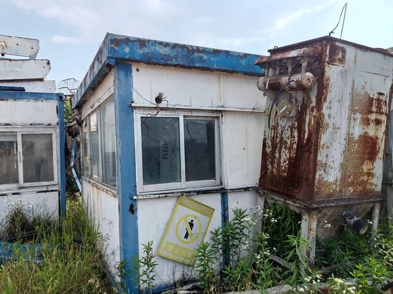 废旧HZS50混凝土搅拌站两台、废旧龙门吊两台 （预估重量约42吨）(国资监测编号GR2026HN1001317)