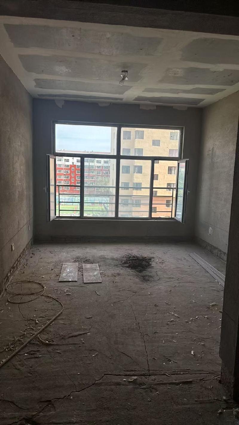 乌兰察布市集宁区乌兰大街33号乌兰丽苑小区3栋1单元602室转让项目