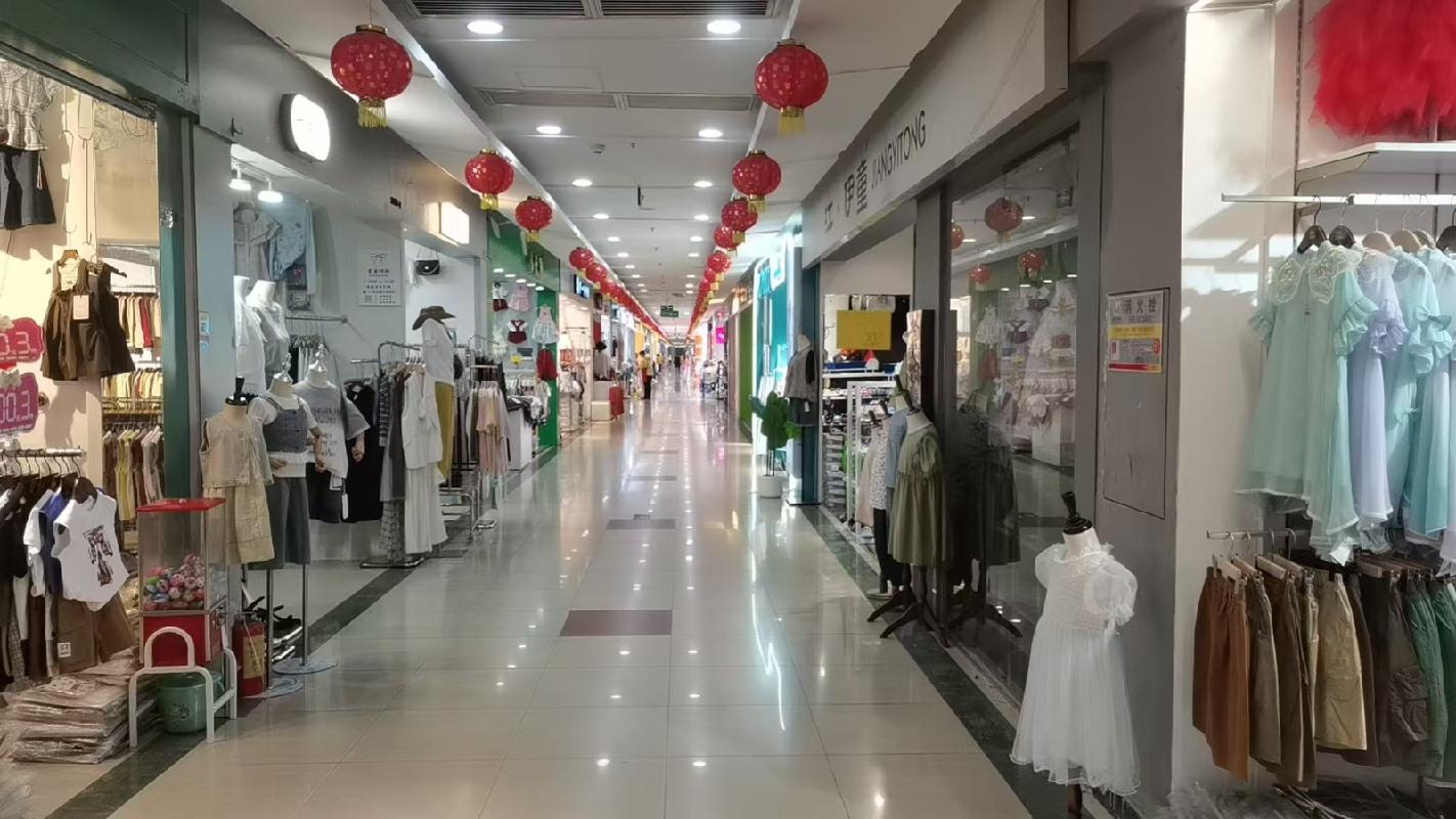 三亚市解放路步行街5387.46㎡房产共6层整体招租
