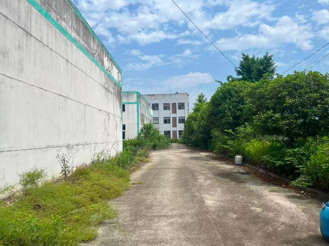 南陵县经济开发区原安徽哚嘞咪食品有限公司房屋建筑物、土地使用权、构筑物及设备等资产转让公告(国资监测编号GR2026AH2001413)