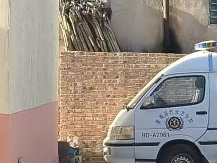 景泰县中医医院一台报废救护车转让公告