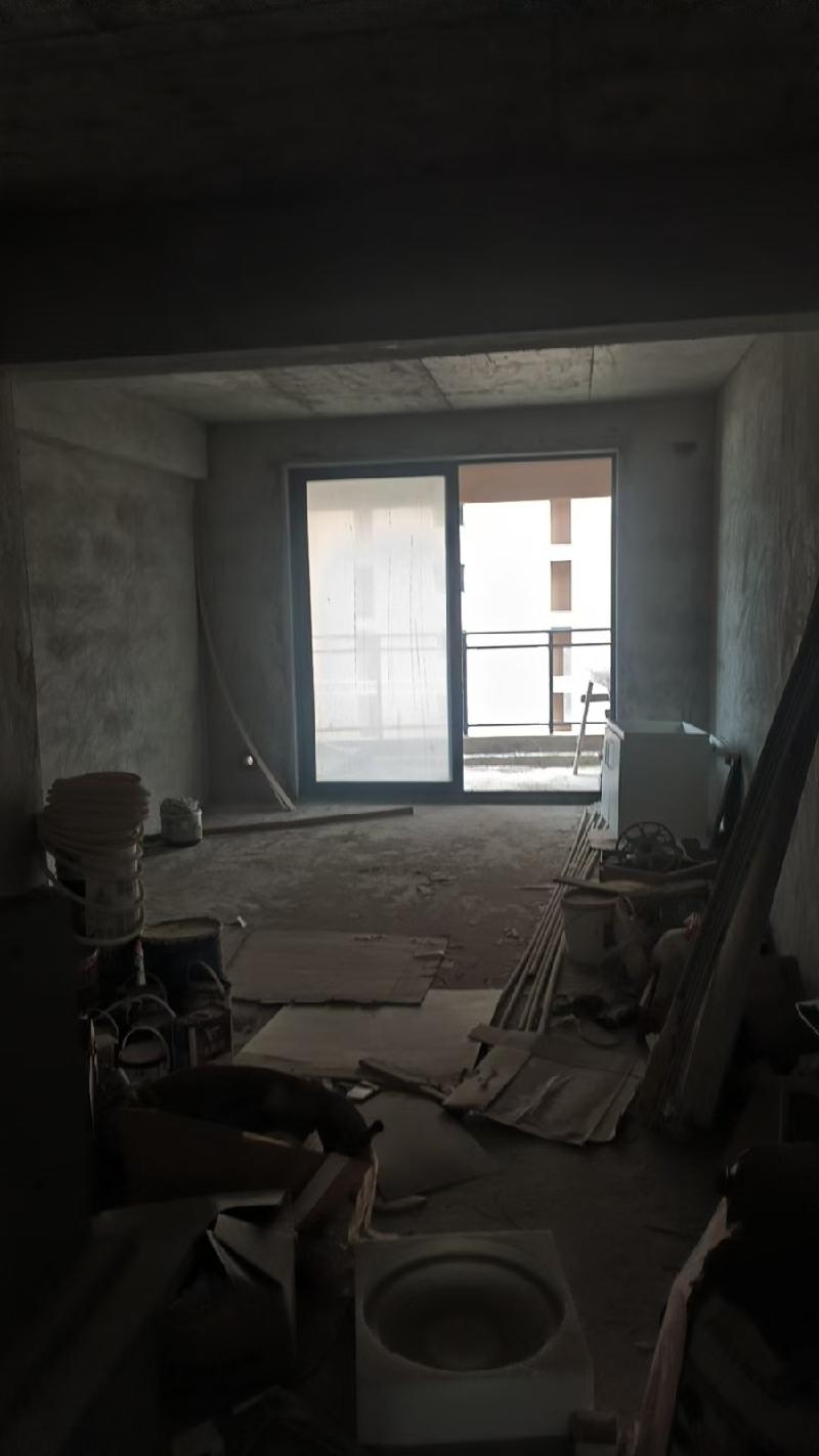 三亚市天涯区中海路“三亚·地中海湾”31套房屋分别公开转让