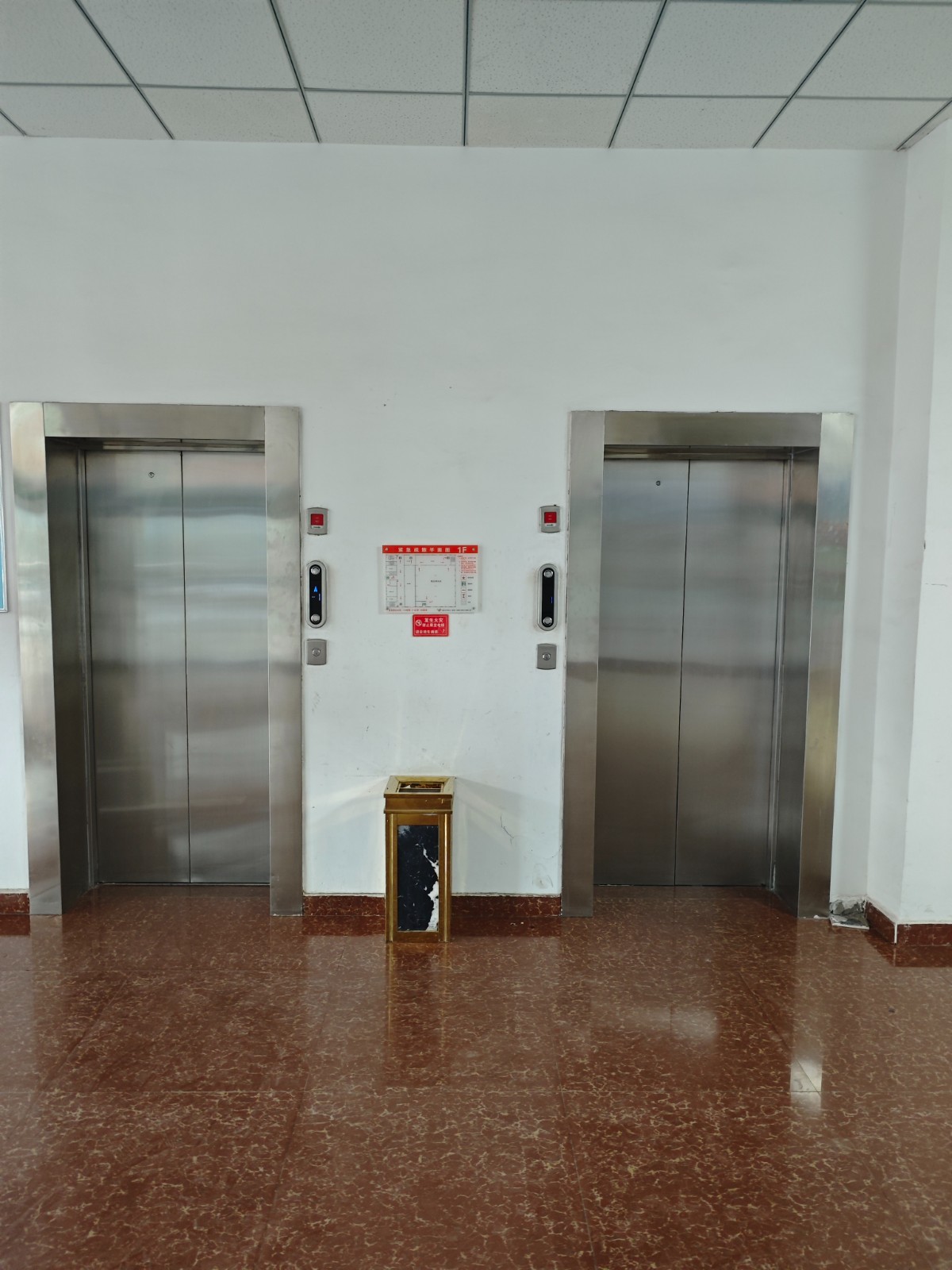 乌鲁木齐热力（集团）有限公司租赁位于乌鲁木齐市沙依巴克区伊宁路350号第三供热公司第六层房产(国资监测编号GR2026XJ1001106)