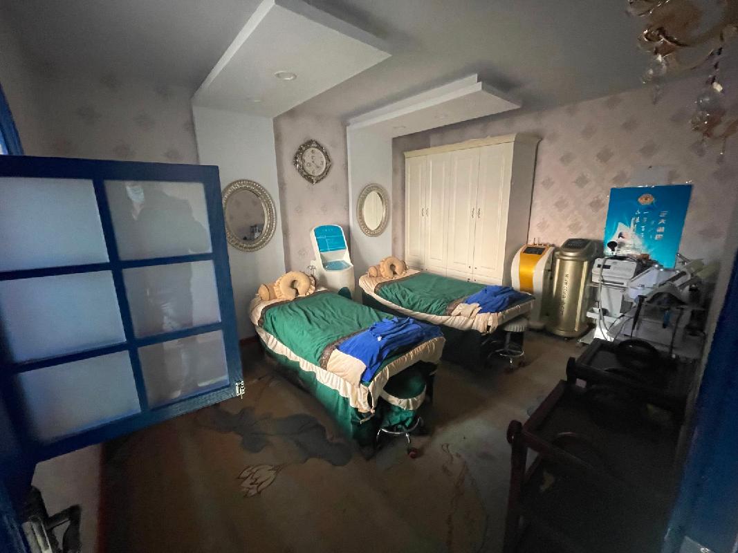 呼和浩特市新城区正白二甲街党委住宅4区东门北侧房产招租（租金底价73450元/年；租期1-5年）(国资监测编号GR2026NM1002693-2)