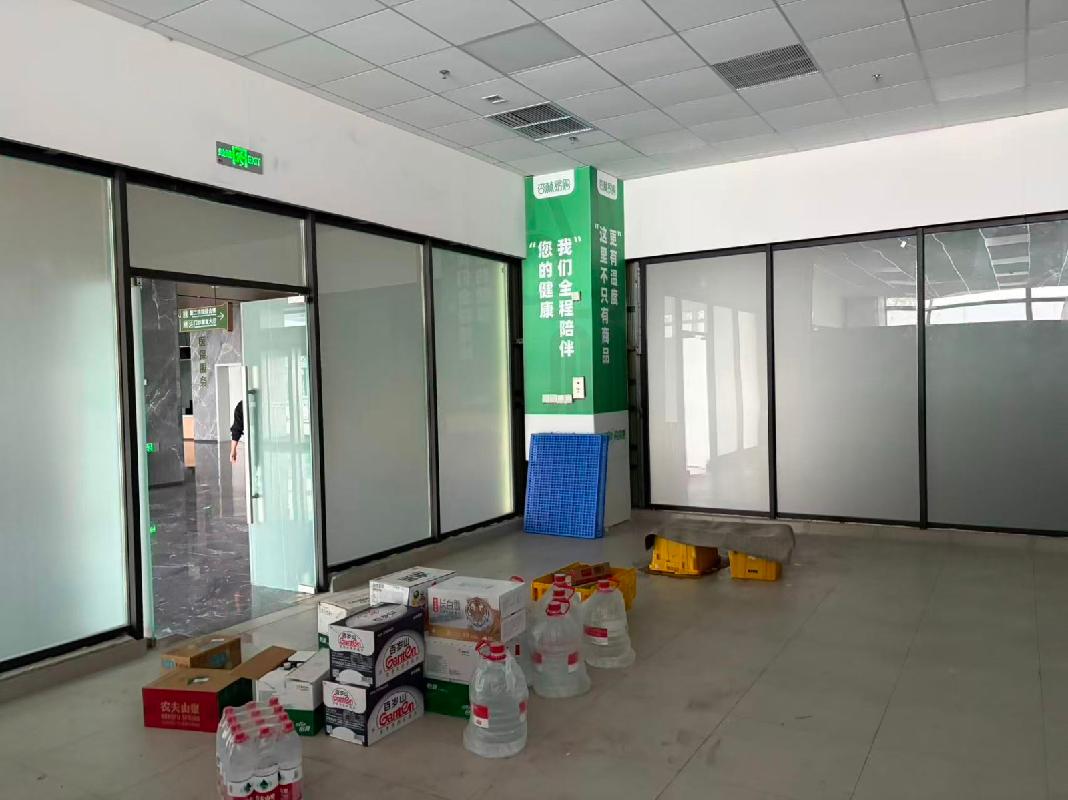 江苏省中医院连云港医院连云院区住院部一楼入口右侧(北侧西南角区域)招租