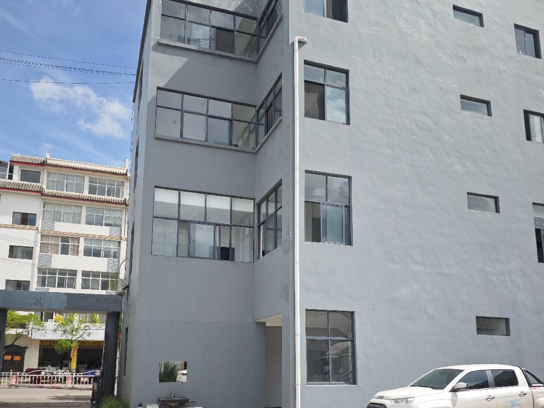玉溪市烟草公司峨山县分公司峨山分公司原维修中心娱乐城二层资产租赁