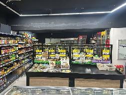 包头市昆都仑区少先31#1#楼8#9#店（含1#楼12#13#14#15#16#车库）招租（年租金底价：62500元/年，租期：3年）（内蒙古包钢房产物业集团有限公司）(国资监测编号GR2026NM1002721)