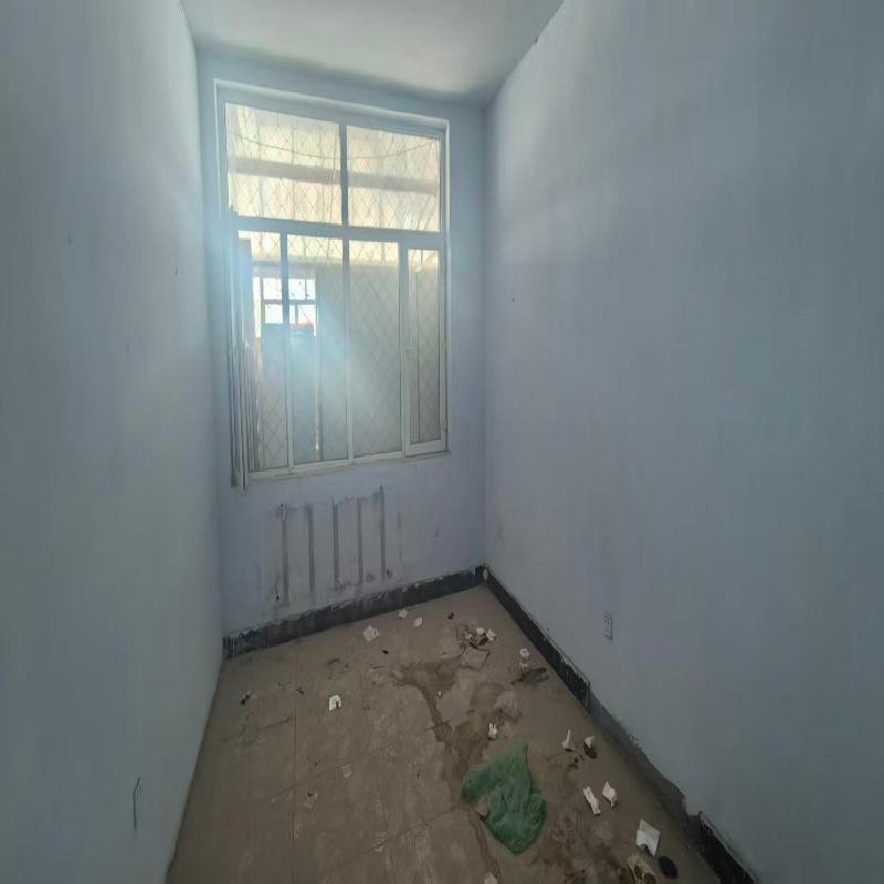 内蒙古锡林郭勒盟东乌珠穆沁旗宝力根街木材市场院内商业房产询价
