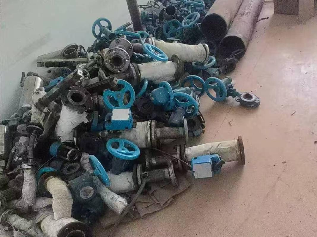 新疆医科大学第一附属医院处置一批废铁