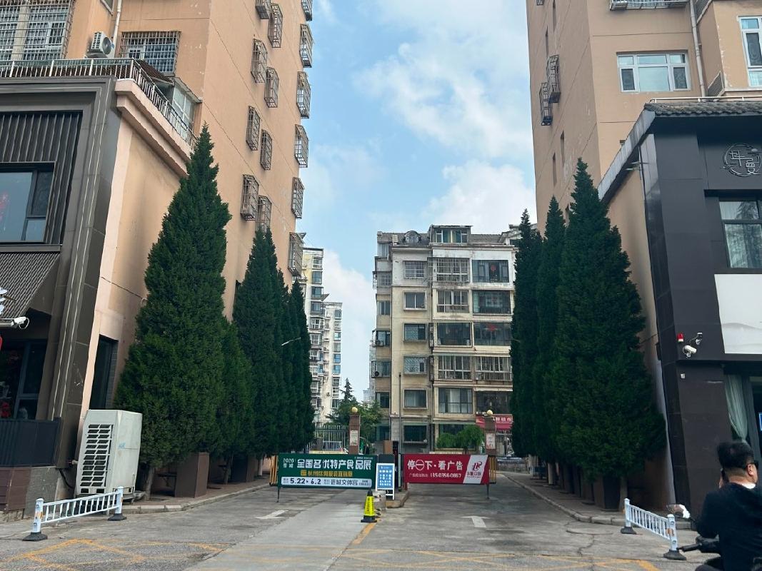 晋城市凤台西街景凤苑小区4号楼2单元801室招租公告