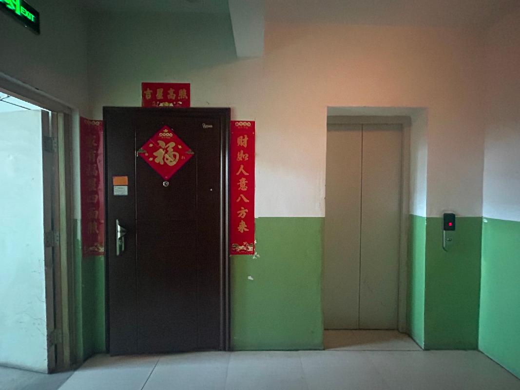 晋城市凤台西街景凤苑小区4号楼2单元801室招租公告