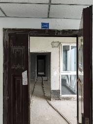 成都市成华区华实2号17栋4层403号房产等两套房产两宗车位分别再次转让