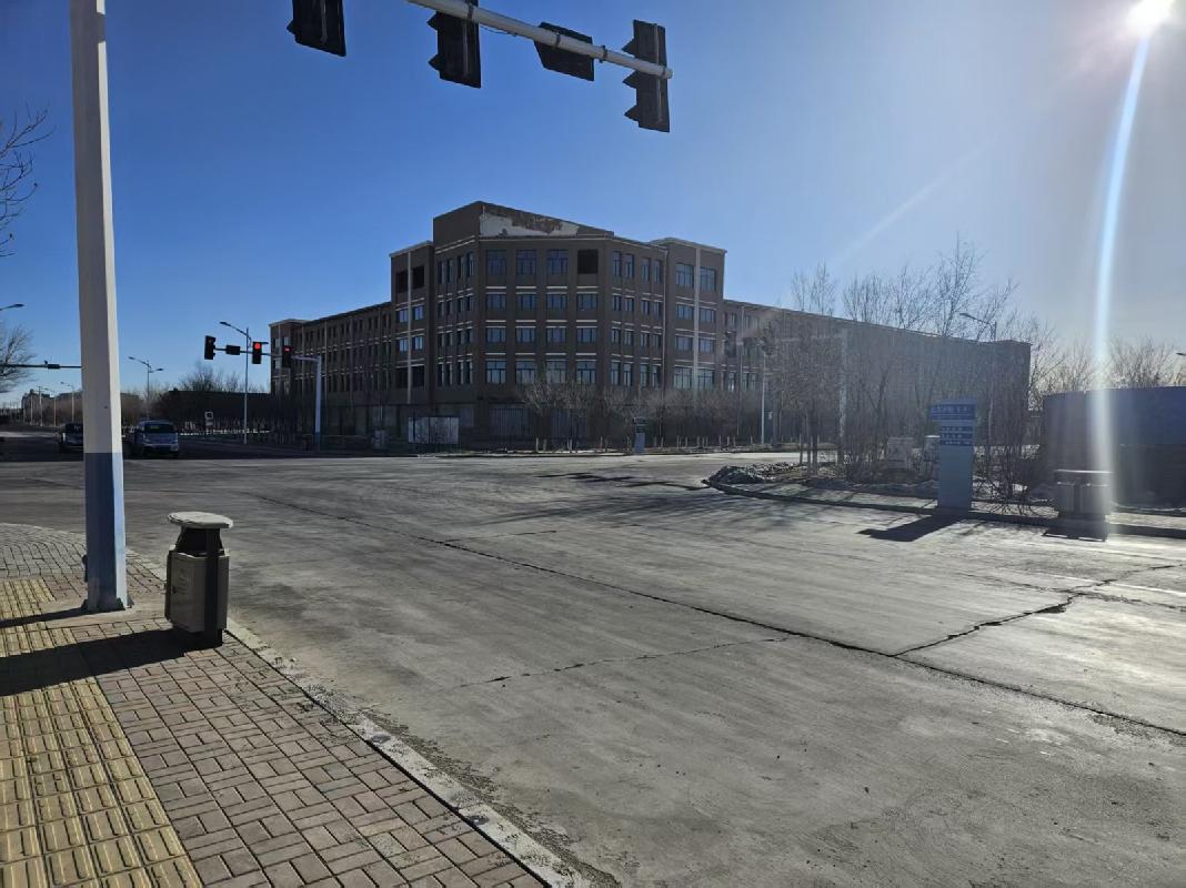 二连浩特市纬一街南建设路东（在建工程）询价