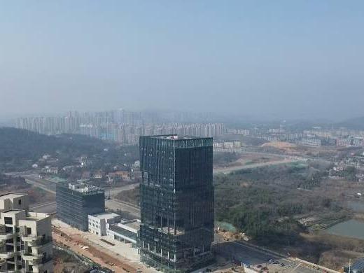 岳阳市中心医院配套健康管理中心项目A栋1层酒店大堂、2-3层、17-23层、商铺，B栋部分区域等20个标的出租