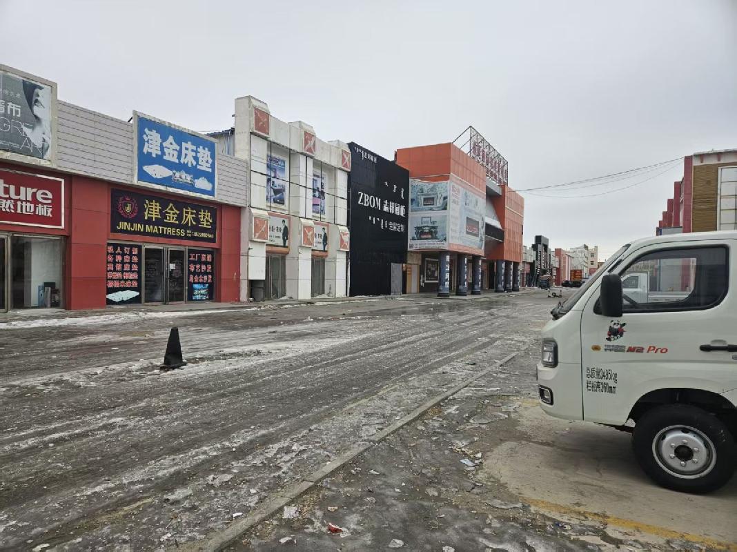 二连浩特市欧亚大街南、前进路西益德物流园（盛同商贸城）一期家具商贸城房产询价