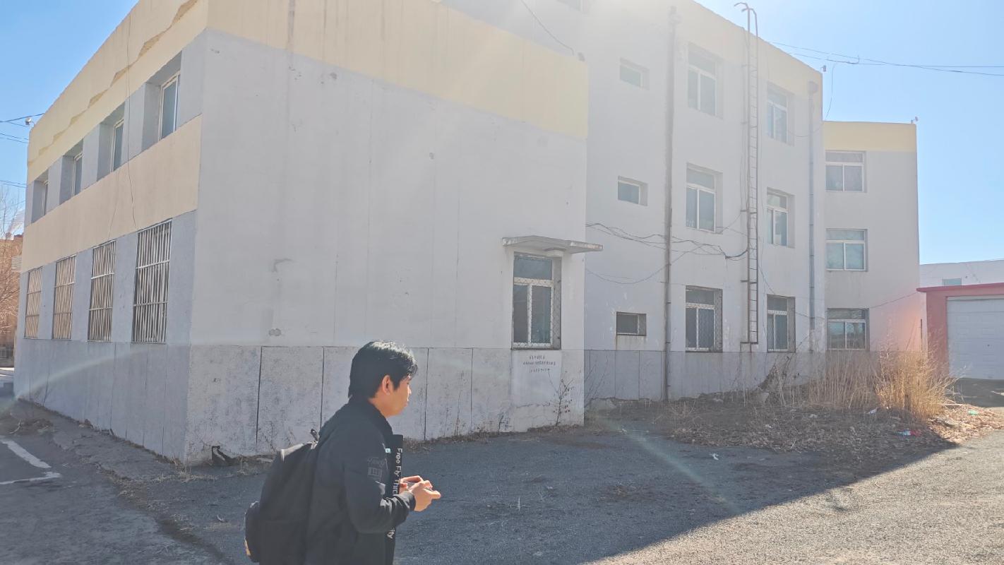 内蒙古自治区通辽市霍林郭勒市珠区珠斯花大街南侧1栋三层房产整体出租（年租金290600元，租期5年）(国资监测编号GR2026NM1002790)