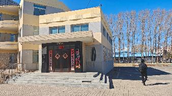 内蒙古自治区通辽市霍林郭勒市珠区珠斯花大街南侧1栋三层房产整体出租（年租金290600元，租期5年）(国资监测编号GR2026NM1002790)