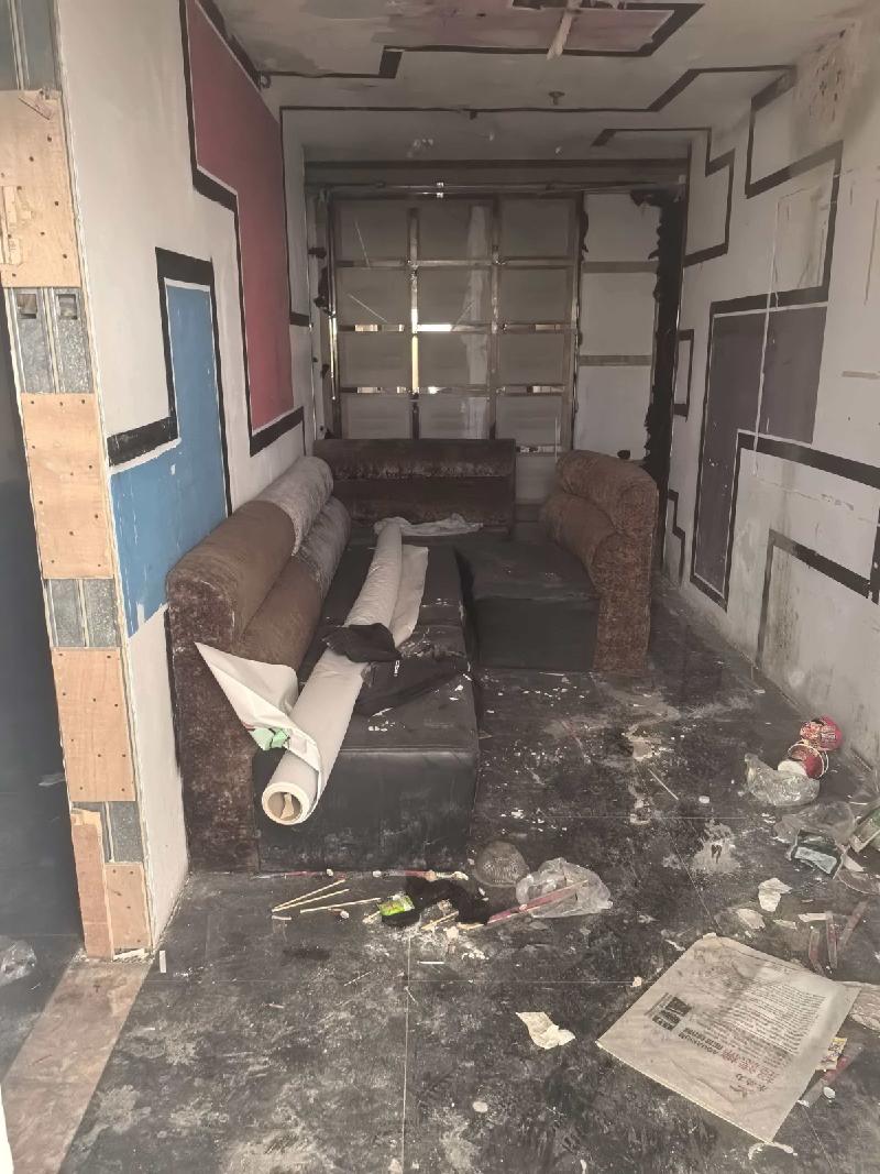 赤峰宁城县天义镇大宁路B段西侧中京北街（缤纷天地3号楼）负一楼01-11房产、一楼01014房产、三楼01031、01032房产整体转让