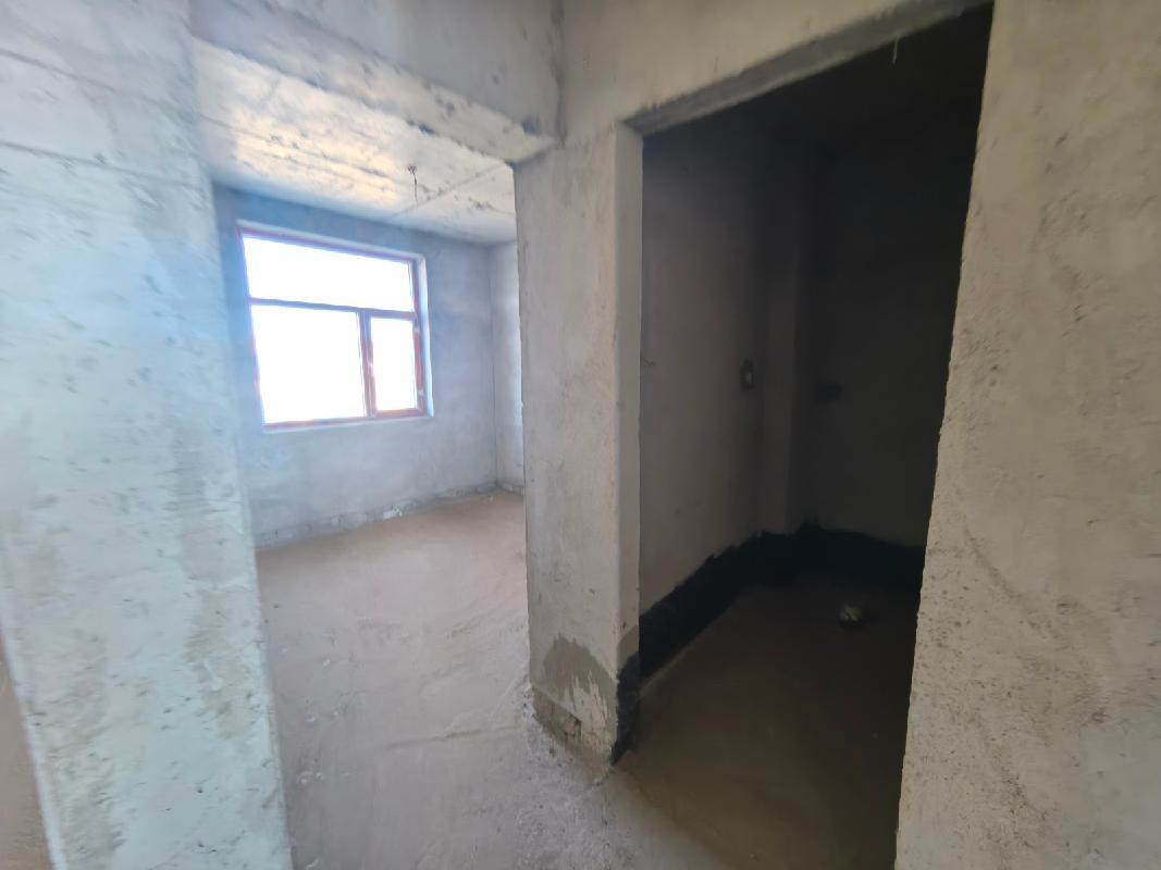 苏尼特右旗巨弘梦园小区四套房产打包转让（14）