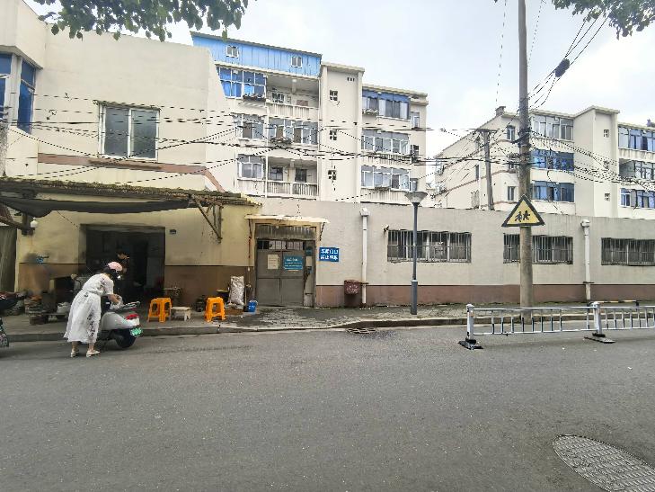 常州市钟楼区永红街道清潭新村第一社区14幢前（10-1幢西）一楼店面房招租公告