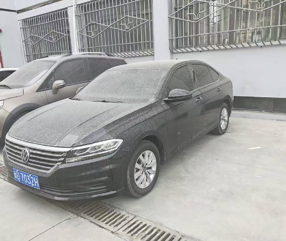奎屯胡杨河公共交通服务有限公司转让所属4辆大众汽车牌小型轿车（新D7031H、新D7032H、新D7033H、新D7036H）(国资监测编号GR2026XJ1001127)