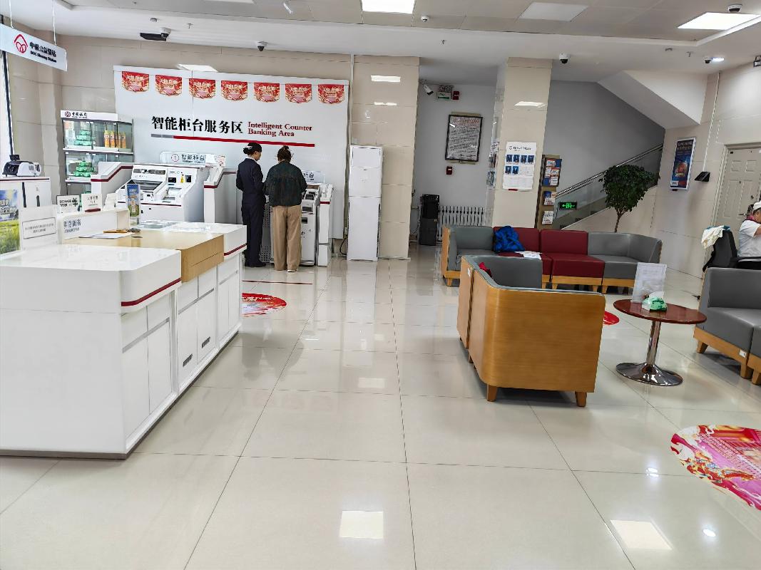 锡林浩特市希办那达慕社区逸园小区 0 号楼 1-2 层 1 号铺出租（年租金底价151114元，租期1-5年）