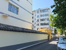 晋城市城区凤鸣、百纺小区住宅及商铺15套转让公告
