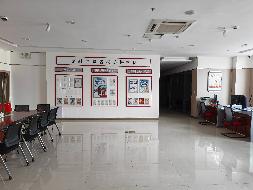 锡林浩特市希办那达慕社区逸园小区 0 号楼 1-2 层 1 号铺出租（年租金底价151114元，租期1-5年）
