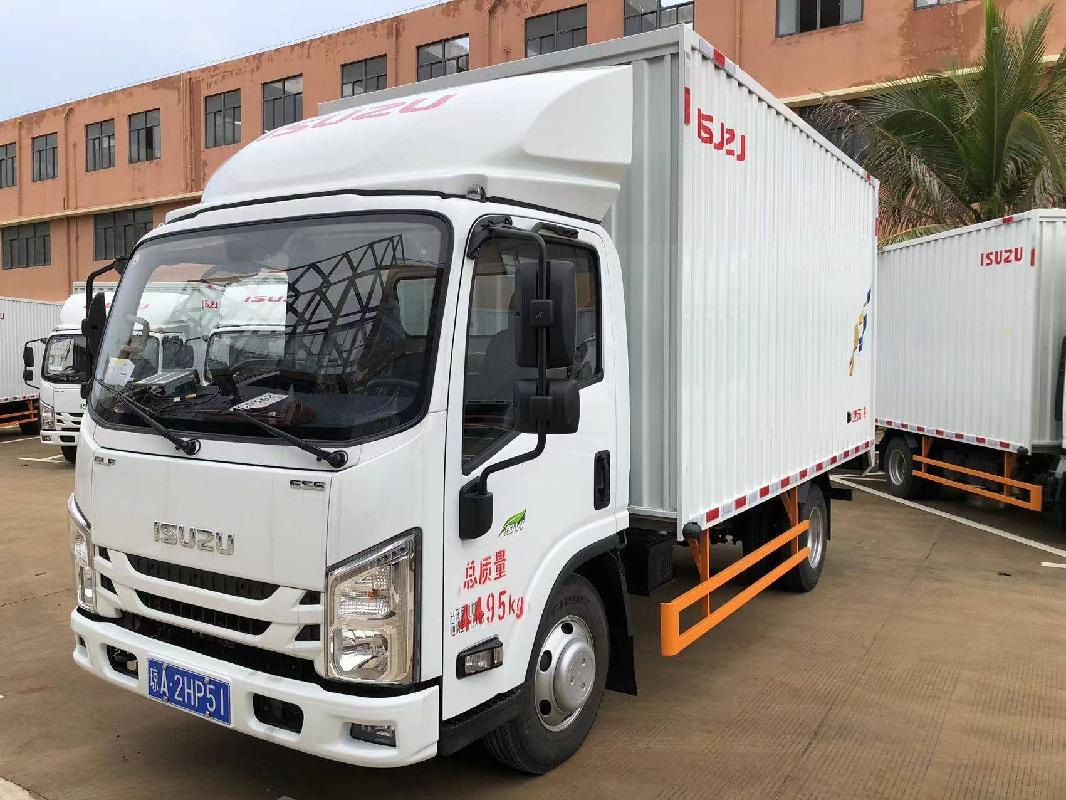 琼A2HP51江西五十铃牌JXW5040XXYCDJ2轻型厢式货车