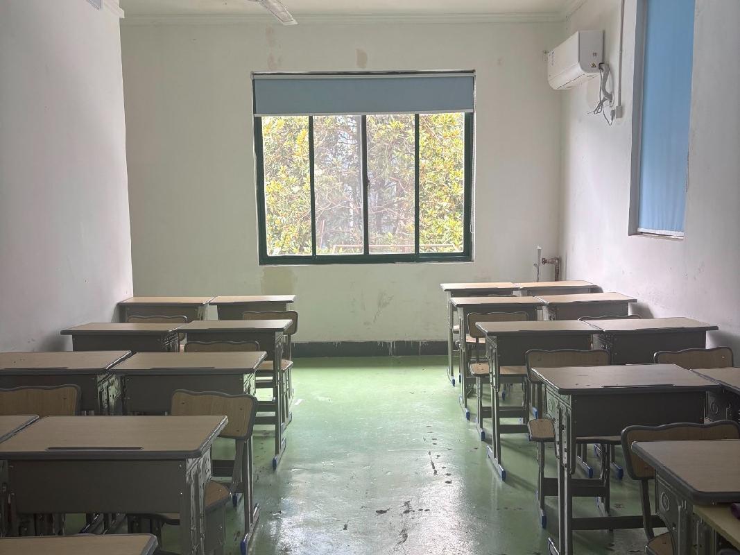 芜湖市镜湖区团结西路67号中房大厦B205室出租公告(国资监测编号GR2026AH2001603)